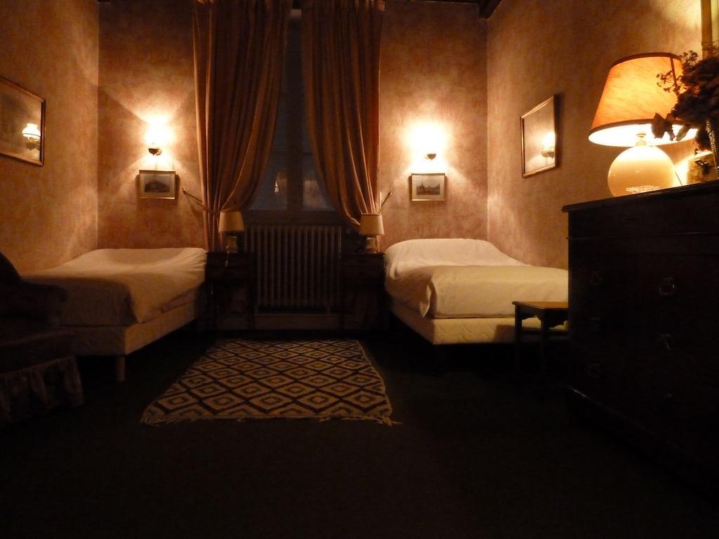 Hotes De Montboulan Salbris Habitación foto